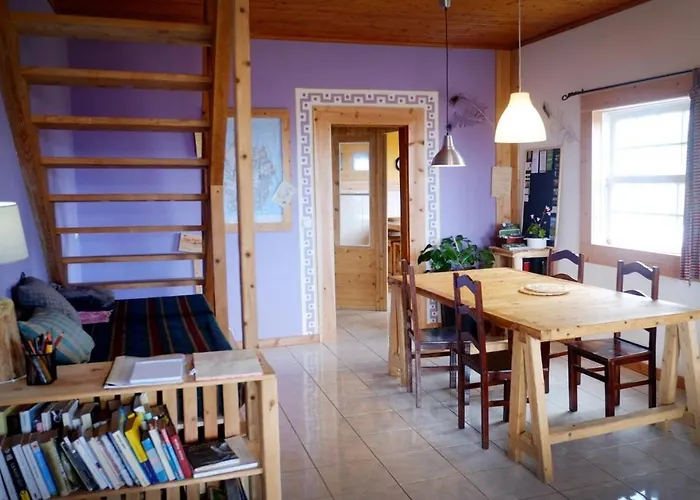 A Barraka: Rent Your Room In Flores!